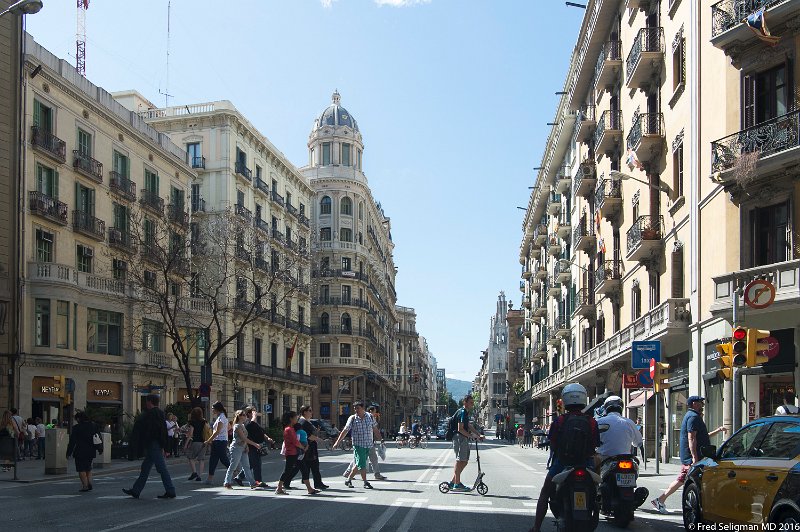 20160529_163250 D4S.jpg - Crosswalks and pedestrian rights of way are taken seriously in Barcelona. Nothing like crossing a street in Manhatten!